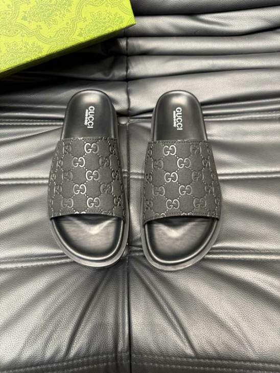 Picture of Gucci Slippers _SKUGuccisz38-45jyh05182511